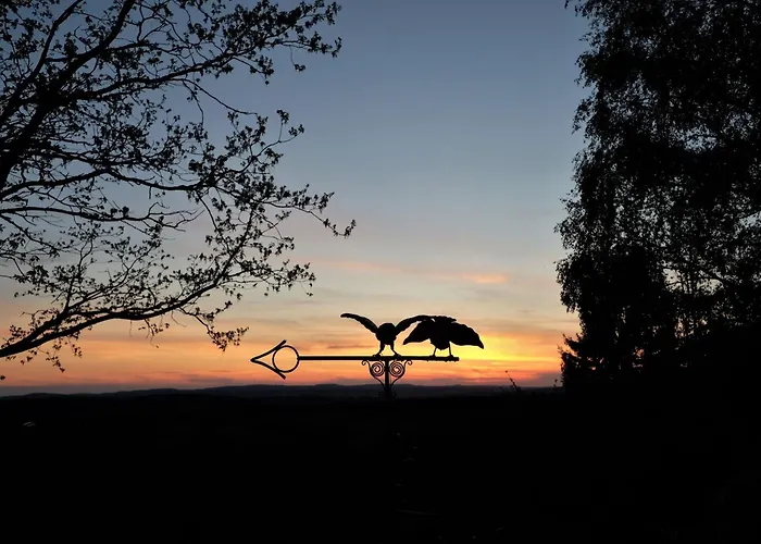 Mit Einer Umwerfenden Panoramaaussicht By Interhome Nyaraló *