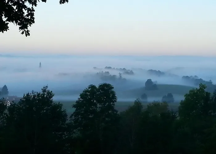 Mit Einer Umwerfenden Panoramaaussicht By Interhome * Glotzdorf